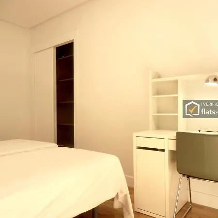 Plaza Mayor Coliseum B Apartment *